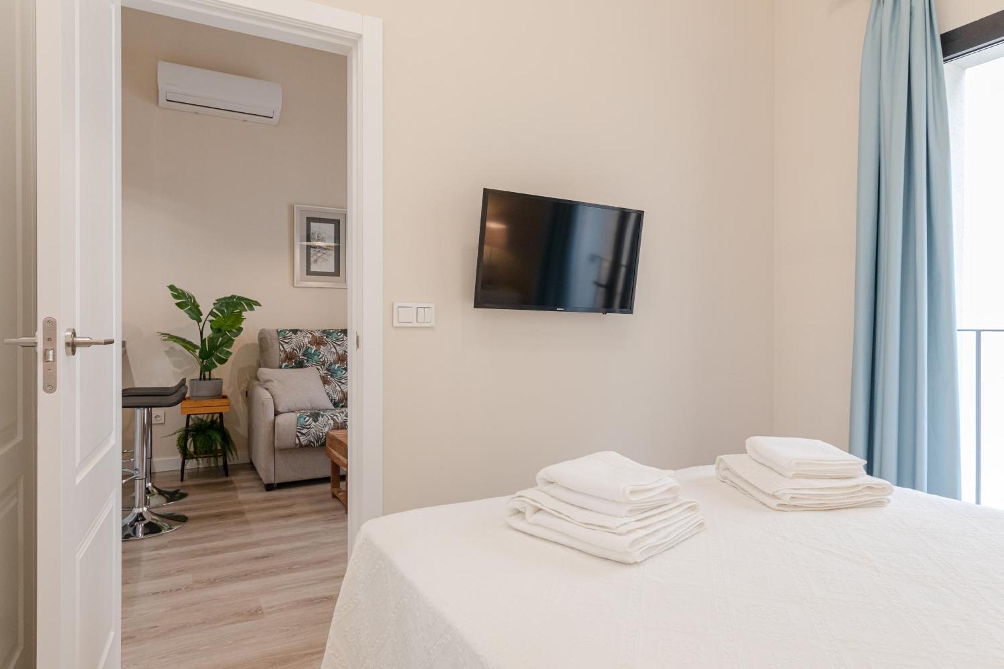 San Luis Downtown & Pool Apartment Sevilla Kültér fotó